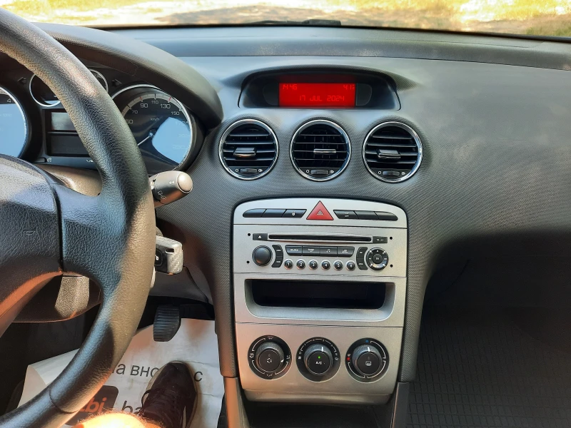 Peugeot 308 1.4i, снимка 10 - Автомобили и джипове - 46866792