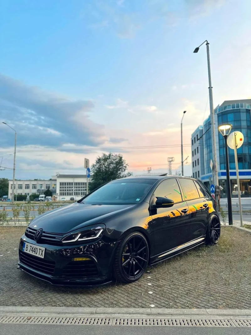 VW Golf, снимка 1 - Автомобили и джипове - 48153958