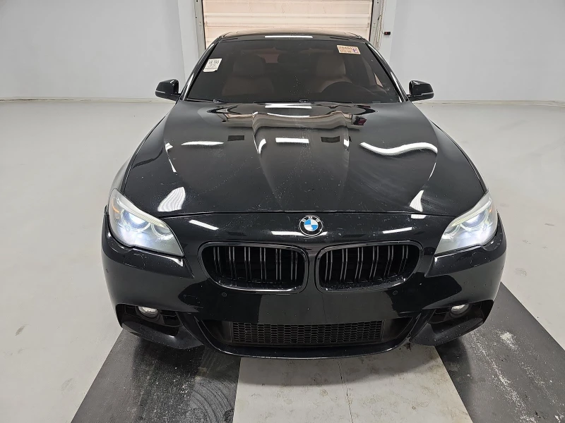 BMW 550 M SPORT LINE* Harman Kardon* Head Up* Keyless, снимка 2 - Автомобили и джипове - 47670542