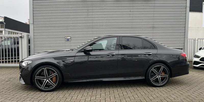 Mercedes-Benz E 63 AMG S 4Matic+ = AMG Drivers Package= Гаранция, снимка 2 - Автомобили и джипове - 47928840