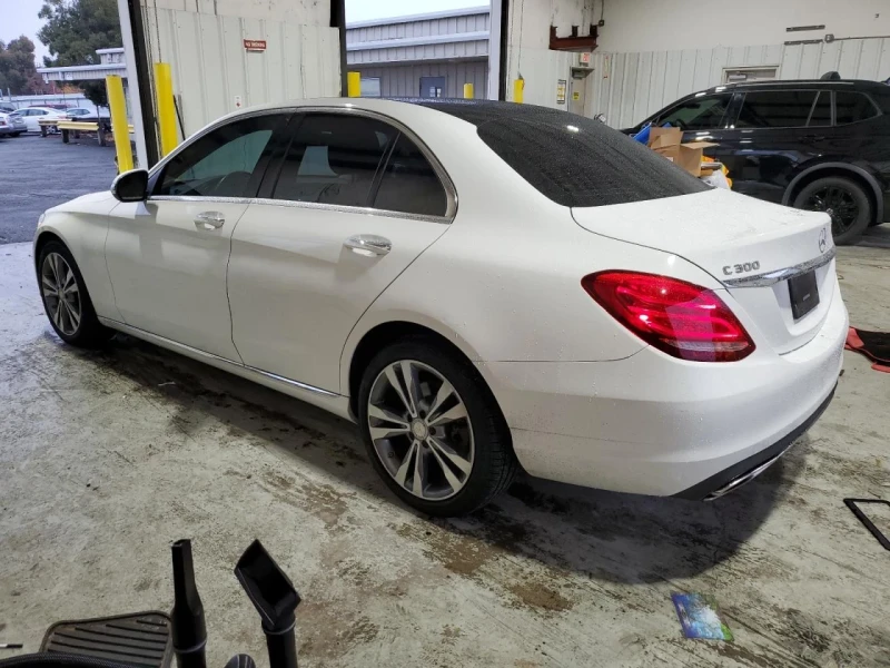 Mercedes-Benz C 300, снимка 2 - Автомобили и джипове - 48726165