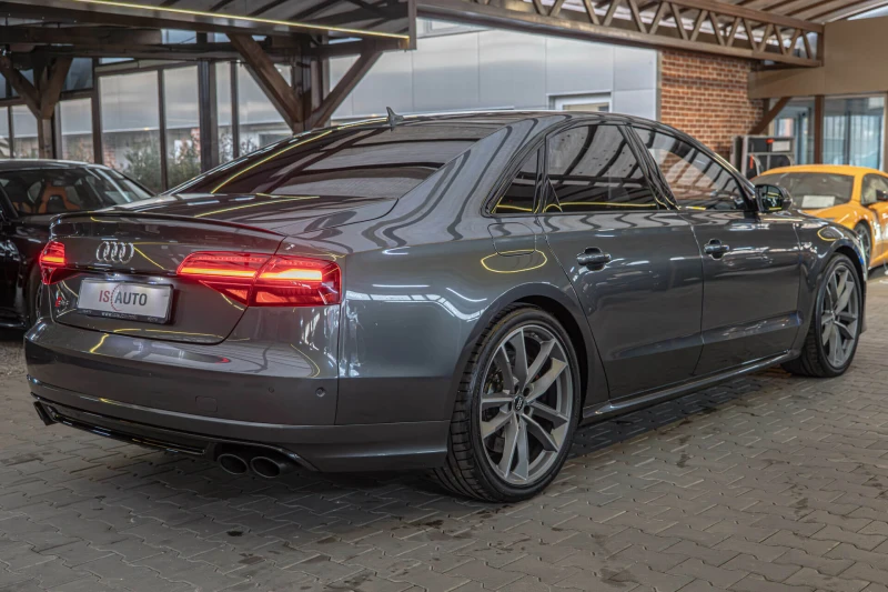 Audi S8 PLUS/Bang&Olufsen/RSE/HuD/Камера/, снимка 4 - Автомобили и джипове - 49449936