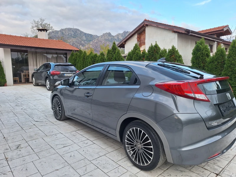 Honda Civic 1.6 I-DTEC , снимка 8 - Автомобили и джипове - 52044609