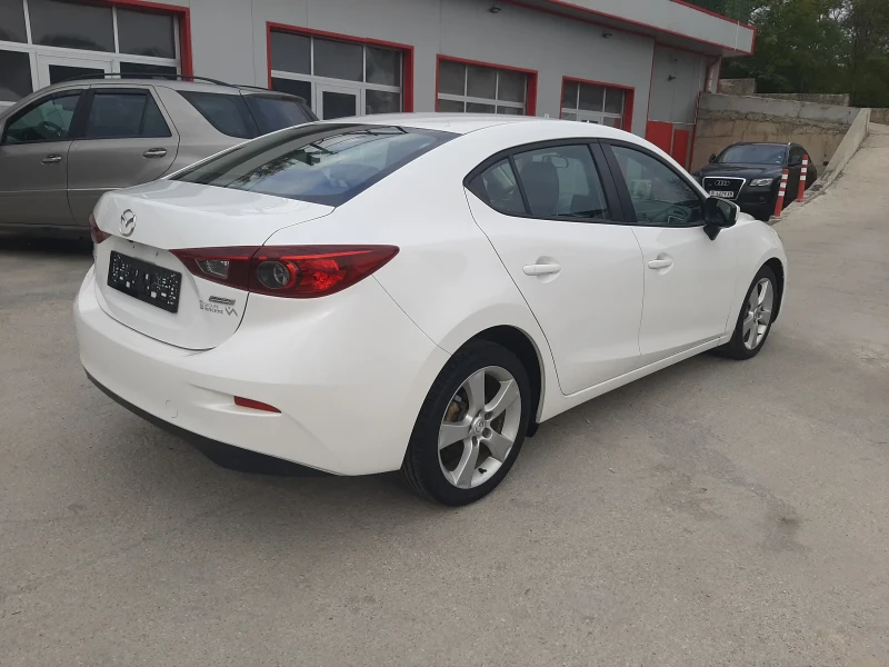 Mazda 3 2.0i SKYACTIVE , снимка 5 - Автомобили и джипове - 52140637