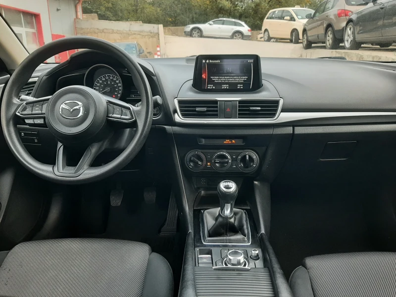 Mazda 3 2.0i SKYACTIVE , снимка 11 - Автомобили и джипове - 52140637