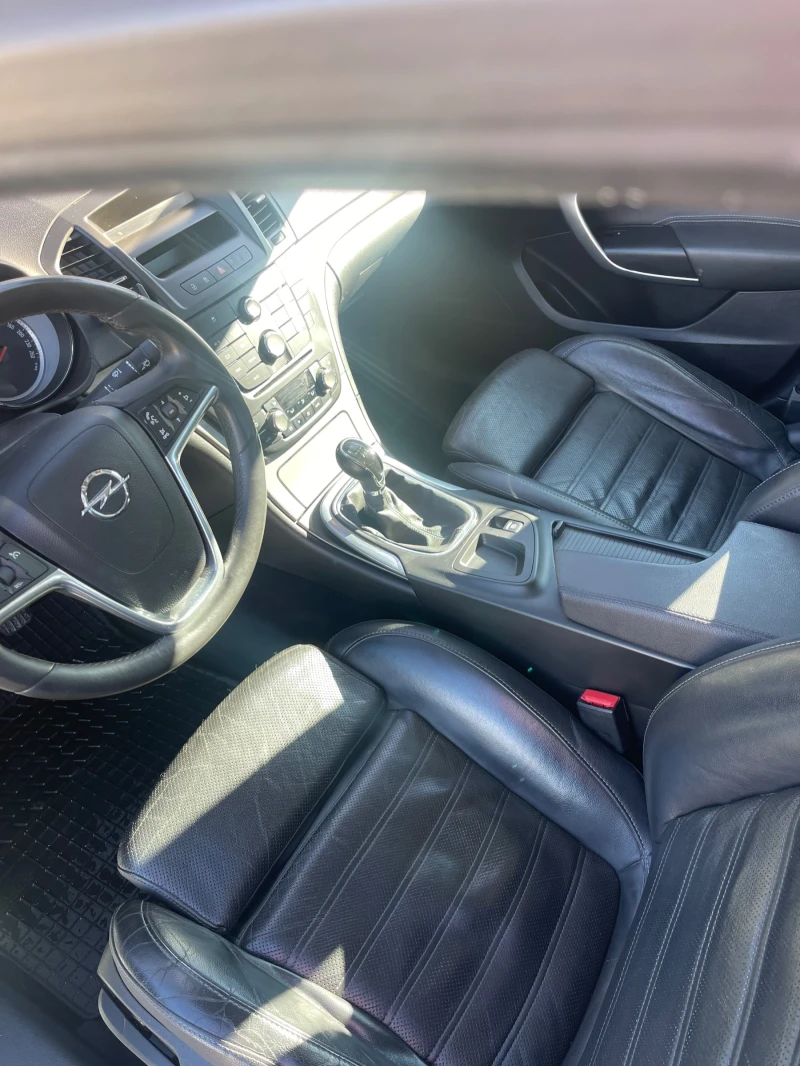Opel Insignia, снимка 8 - Автомобили и джипове - 52559862