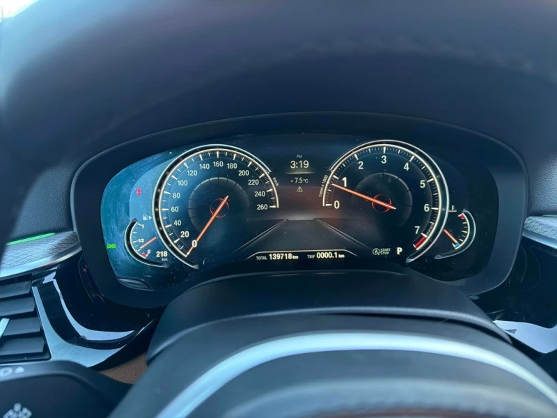 BMW 530 * 530i xDrive * CARFAX * БЕЗ ПЪРВОНАЧАЛНА ВНОСКА, снимка 8 - Автомобили и джипове - 52700237