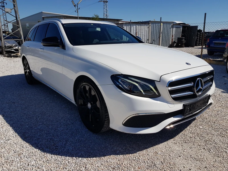 Mercedes-Benz E 220 D 4matic /02/2020г. EURO 6D ЛИЗИНГ, снимка 3 - Автомобили и джипове - 53361382