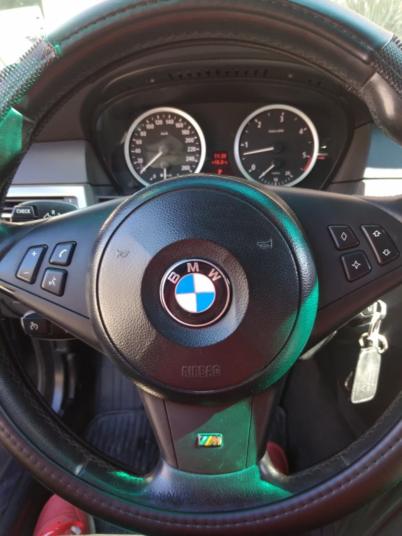 BMW 525, снимка 14 - Автомобили и джипове - 53425560