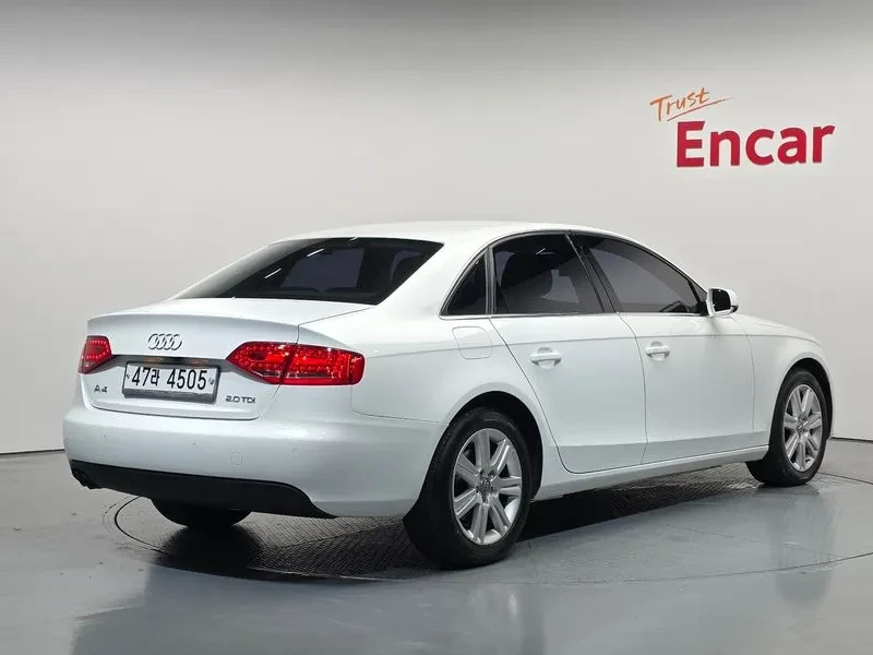 Audi A4 2.0 TDI - САМО 30% АВАНС, снимка 2 - Автомобили и джипове - 55461700