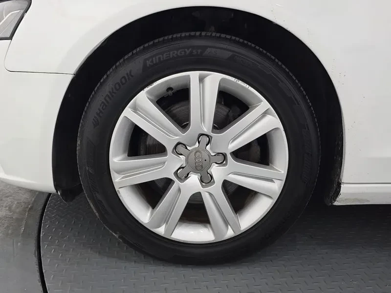Audi A4 2.0 TDI - САМО 30% АВАНС, снимка 5 - Автомобили и джипове - 55461700