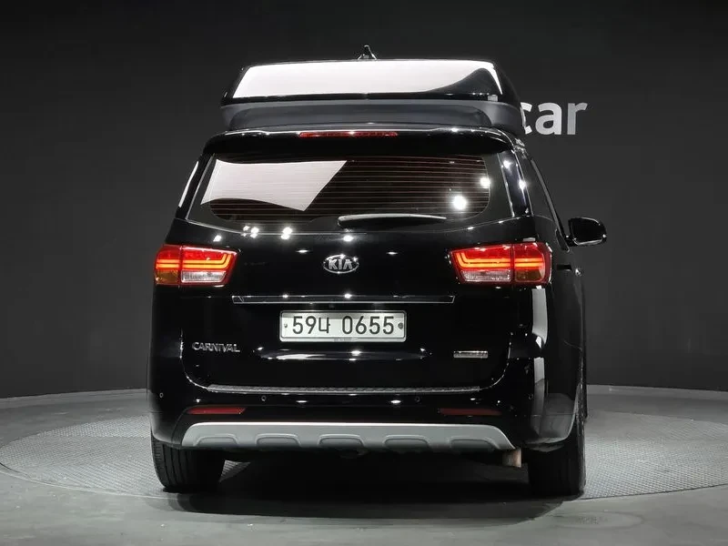 Kia Carnival 7-Seater High Limousine President, снимка 4 - Автомобили и джипове - 55689972