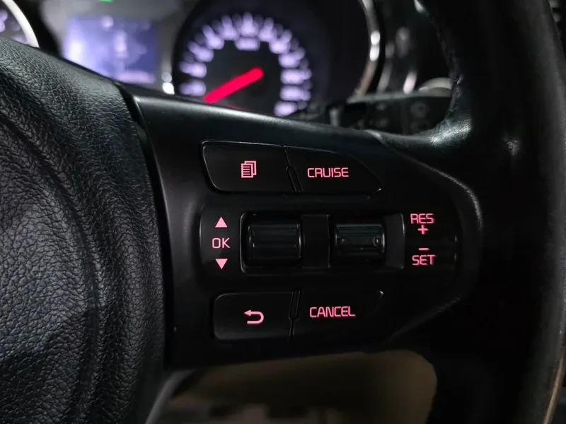 Kia Carnival 7-Seater High Limousine President, снимка 17 - Автомобили и джипове - 55689972