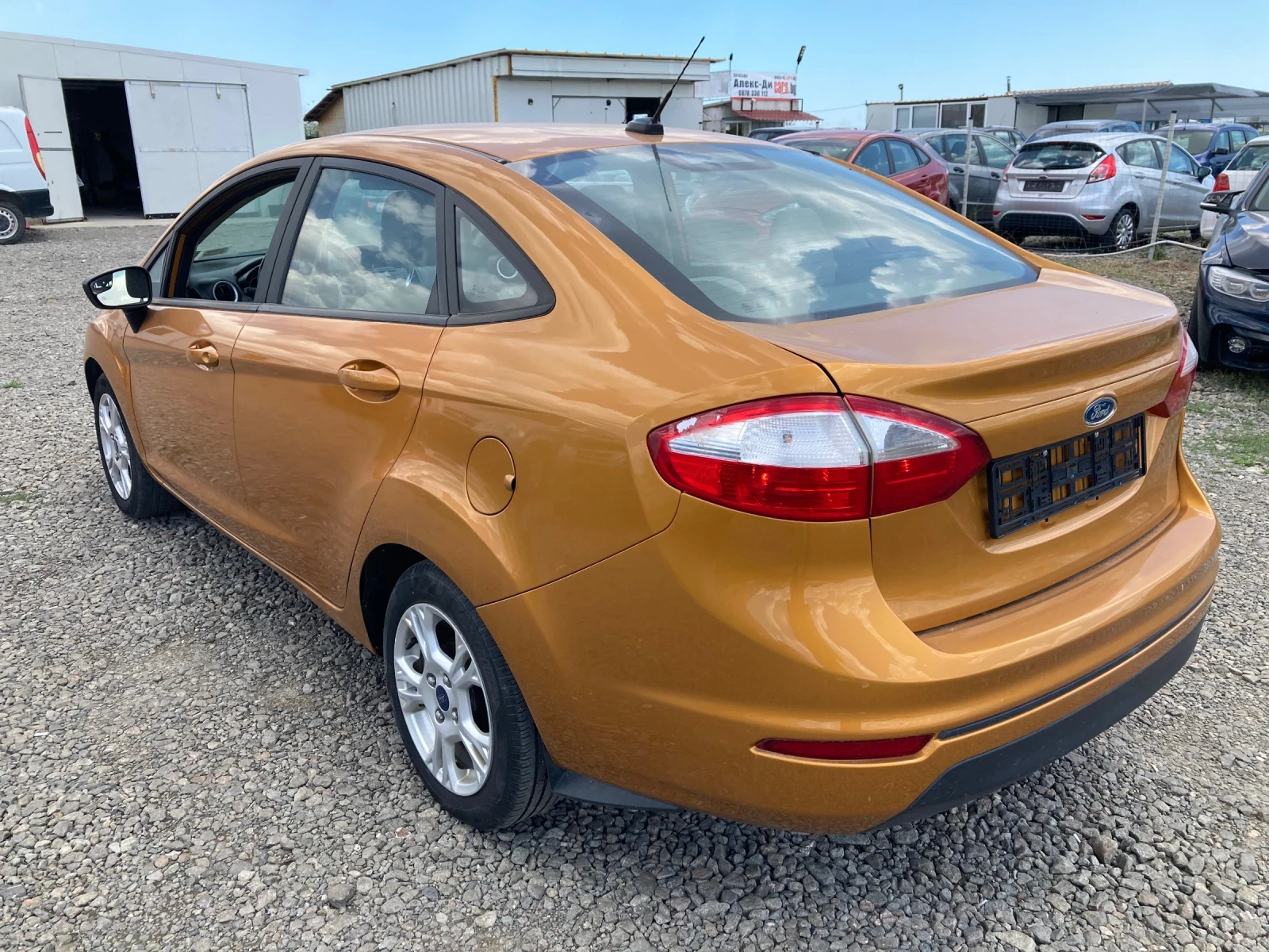Ford Fiesta SE - изображение 4