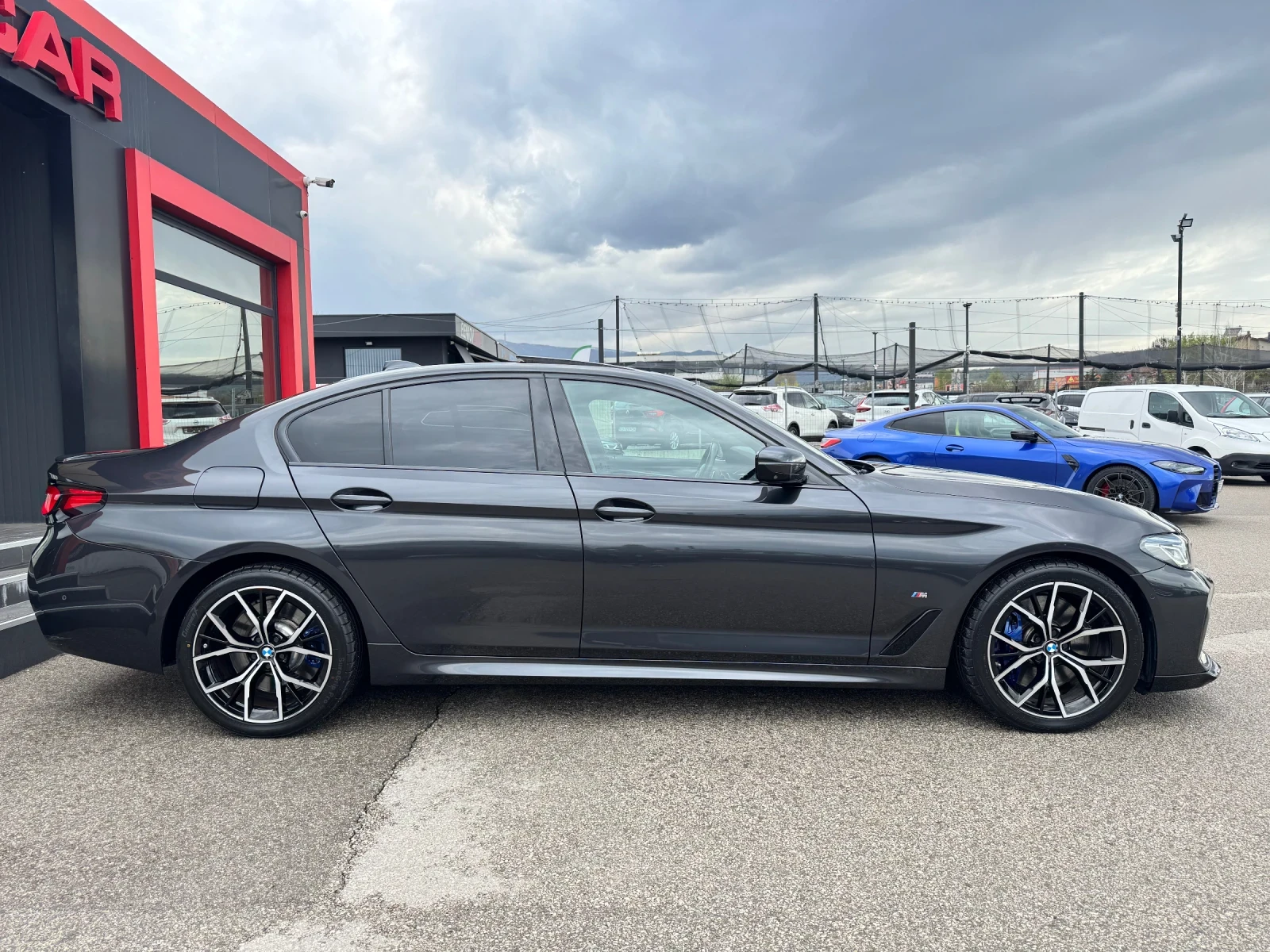 BMW 540 D-M SPORT-LASER-KEYLESS-ACTIVE STEERING-КАМЕРИ-ТОП - изображение 6
