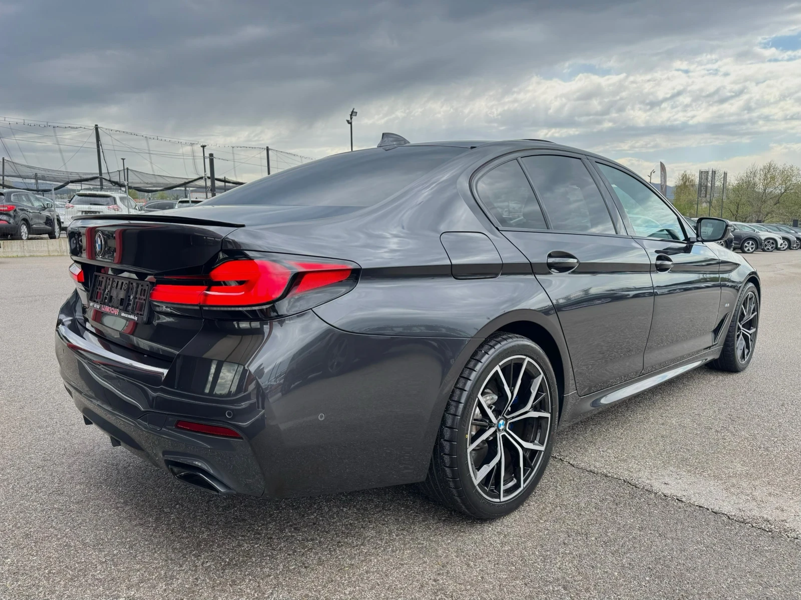 BMW 540 D-M SPORT-LASER-KEYLESS-ACTIVE STEERING-КАМЕРИ-ТОП - изображение 5