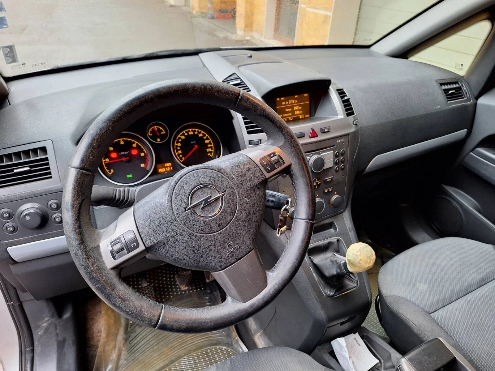 Opel Zafira  - изображение 4