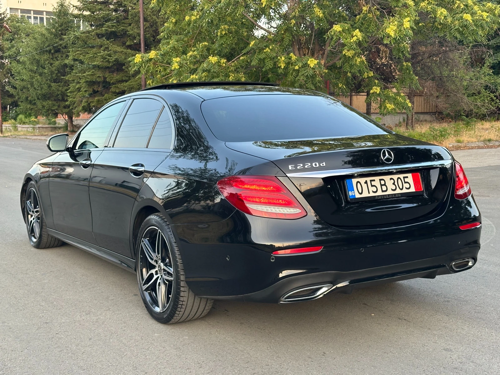 Mercedes-Benz E 220 d AMG PREMIUM 2020г. ПАНОРАМА* 360-КАМ СЕРВ.ИСТОРИ - изображение 6