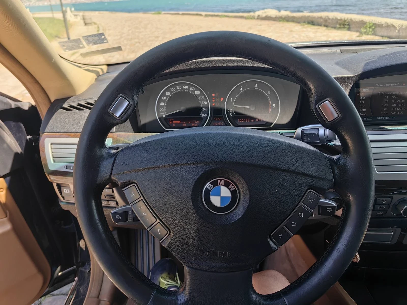 BMW 745 Ld  - изображение 9