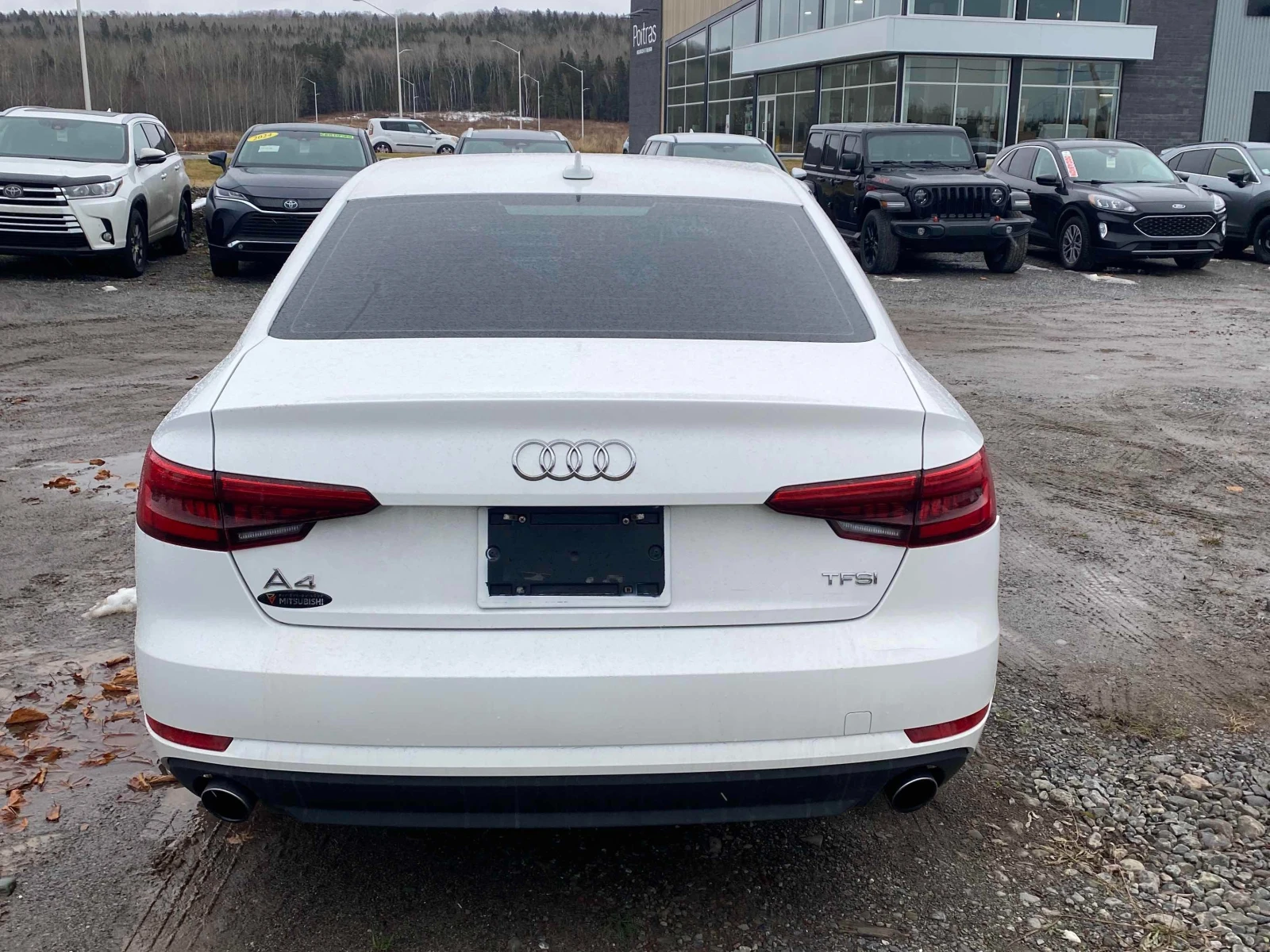 Audi A4 Ultra Premium * * CARFAX * *   * *  | Mobile.bg   5