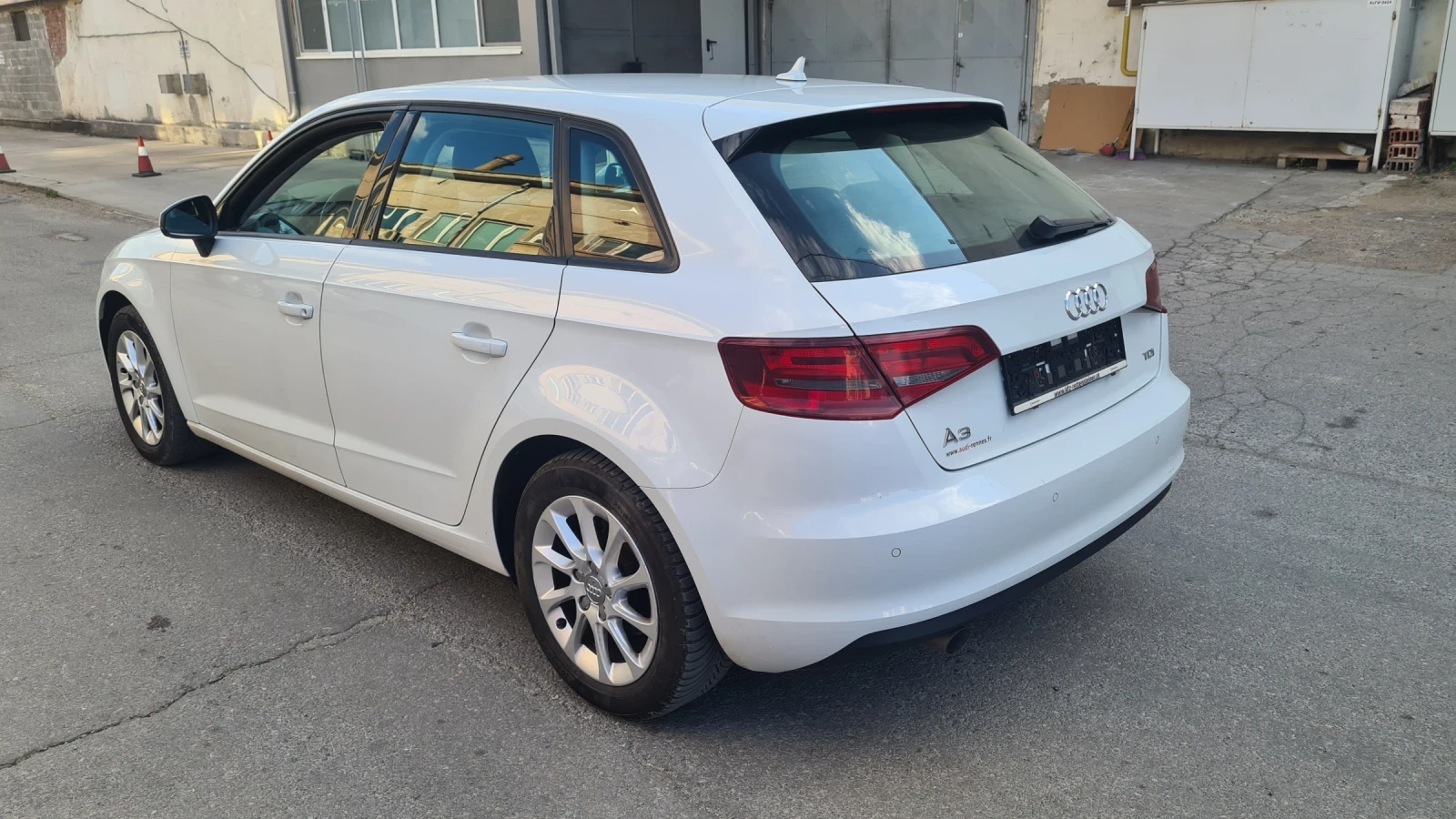 Audi A3 TDI Aitomat, снимка 2 - Автомобили и джипове - 53658926