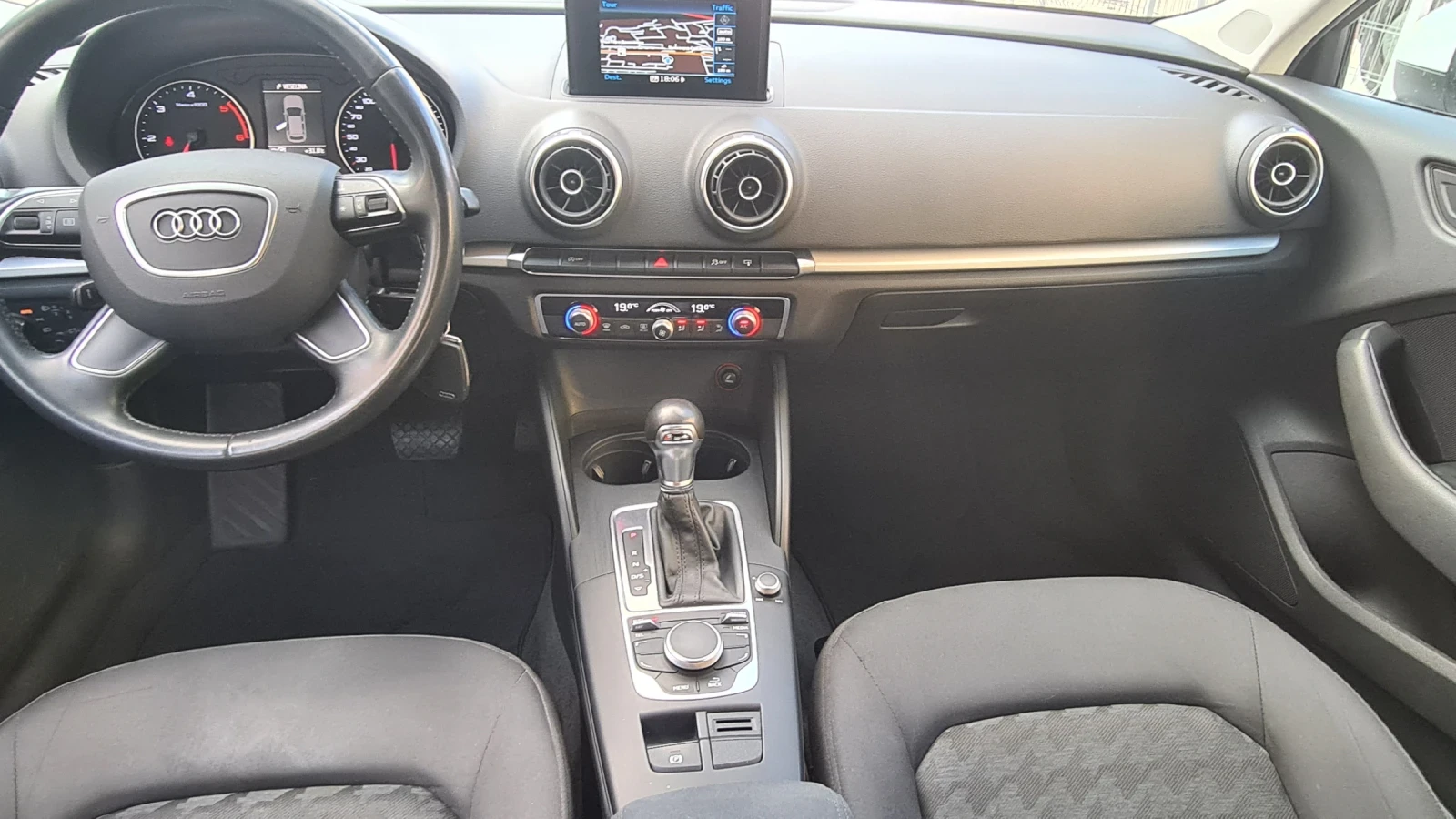 Audi A3 TDI Aitomat, снимка 7 - Автомобили и джипове - 53658926