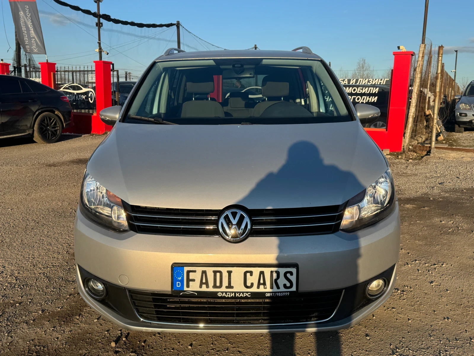 VW Touran ТОП* СОБСТВЕН ЛИЗИНГ, снимка 2 - Автомобили и джипове - 53796167