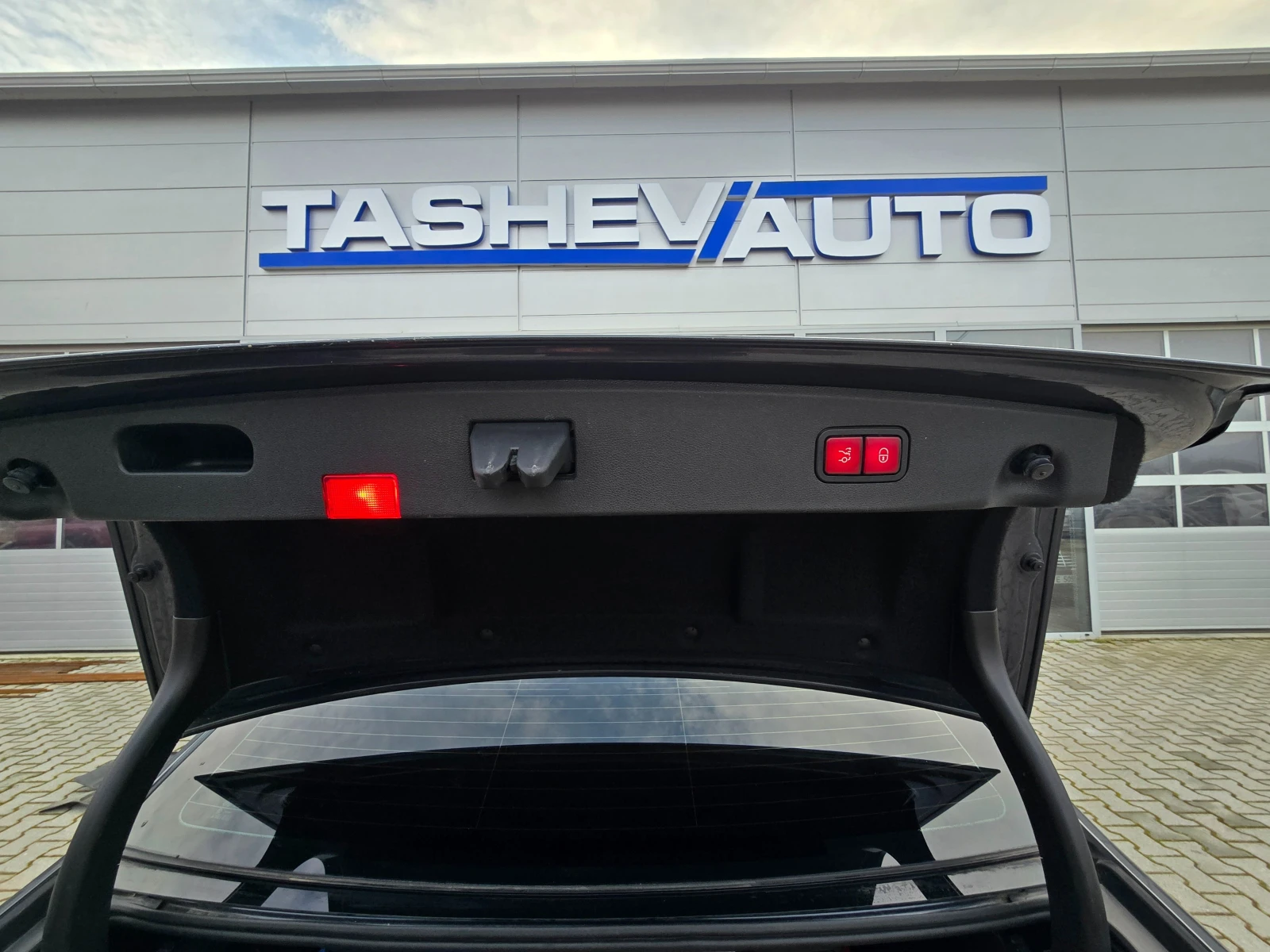 Mercedes-Benz E 350 NAVI* * KAMERA* * TOP* *  | Mobile.bg � ����������� 17