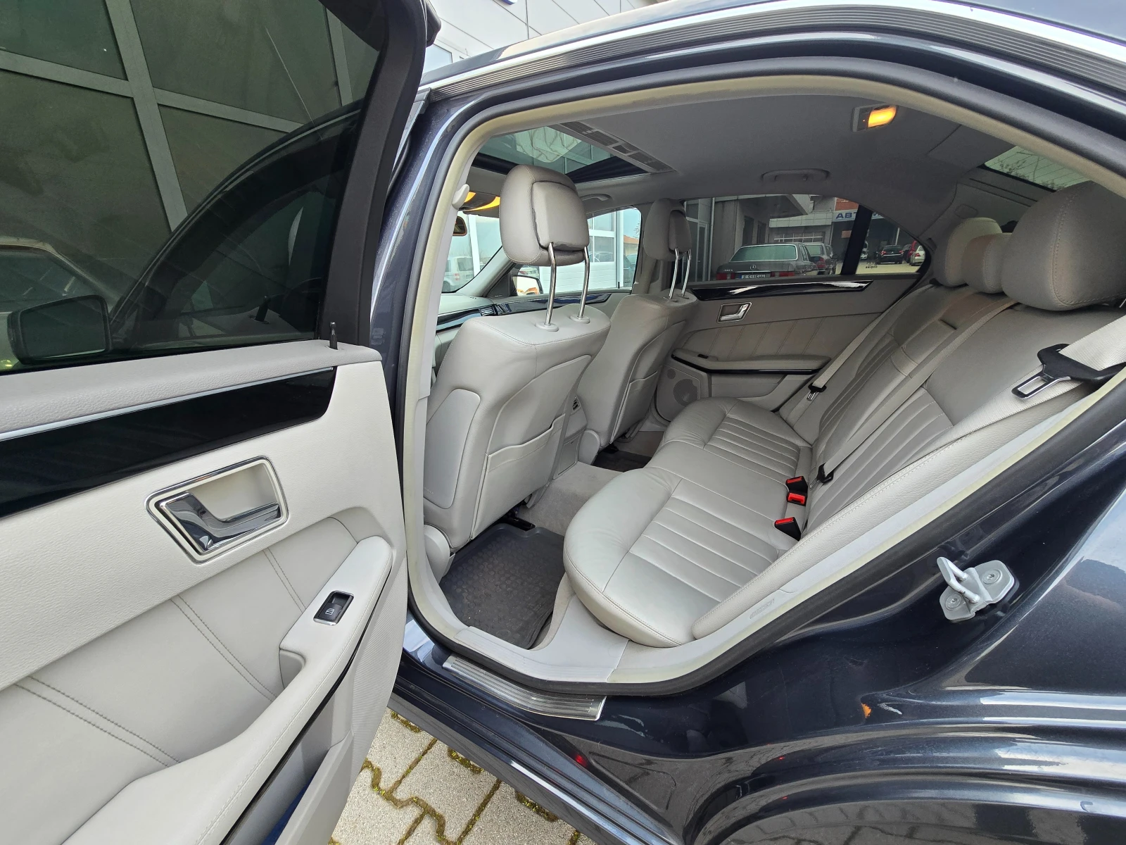 Mercedes-Benz E 350 NAVI* * KAMERA* * TOP* *  | Mobile.bg � ����������� 12