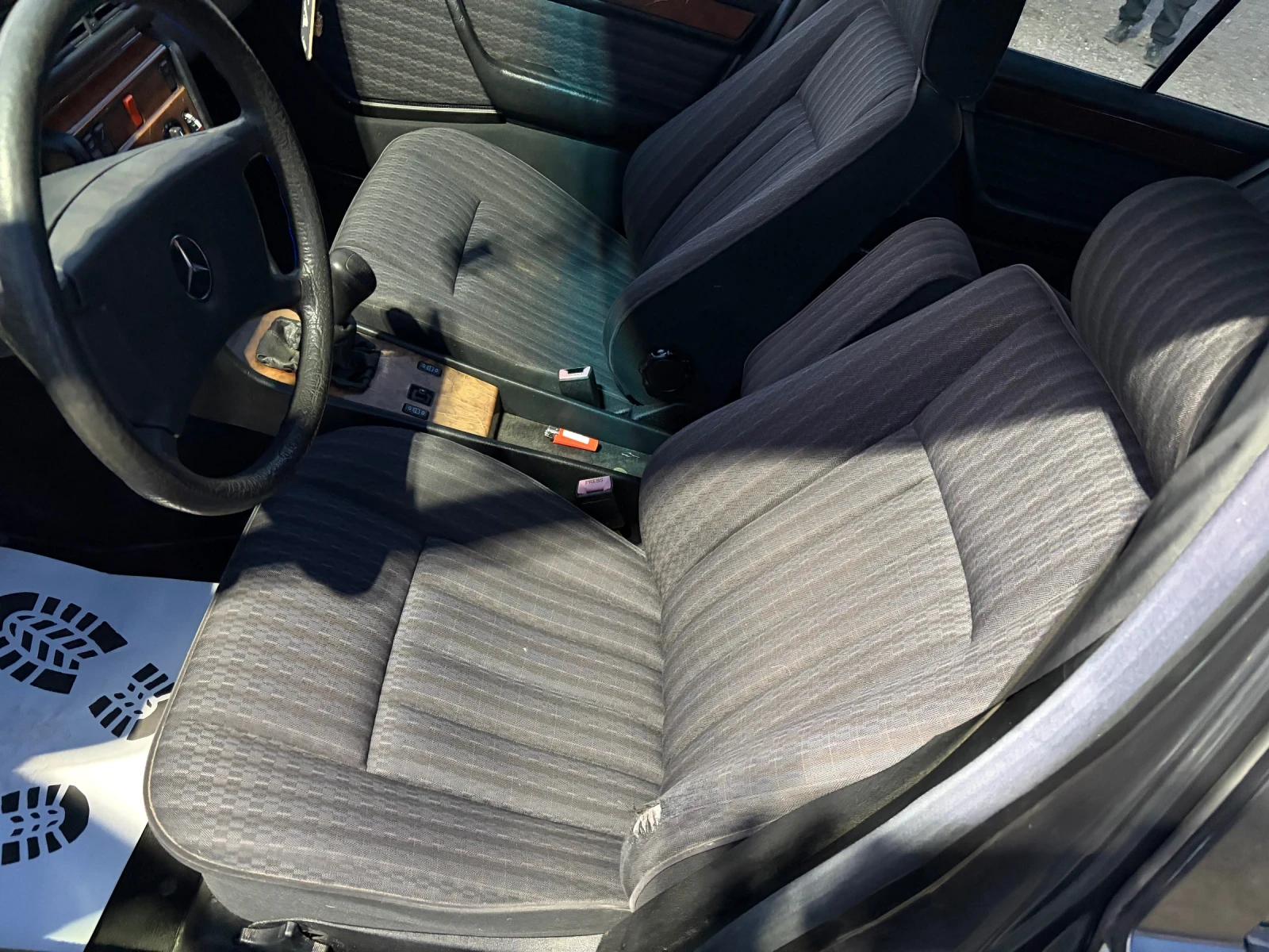 Mercedes-Benz 124 Turbo, снимка 10 - Автомобили и джипове - 53776320