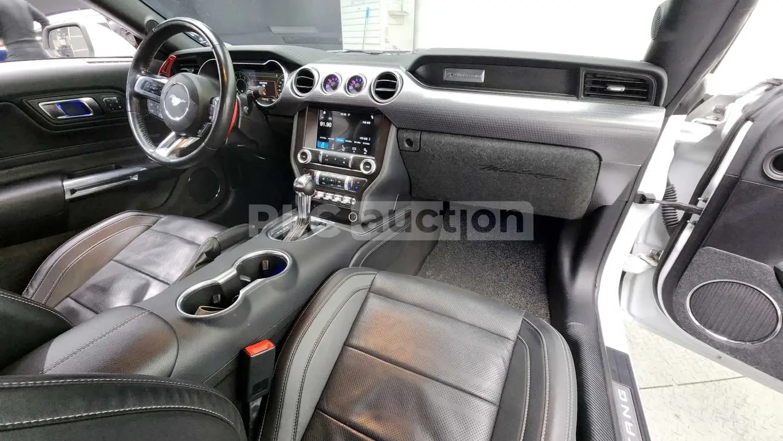 Ford Mustang GT 5.0 V8* Performance Pack 1* DIGITAL* КРАЙНА ЦЕН, снимка 8 - Автомобили и джипове - 54019317