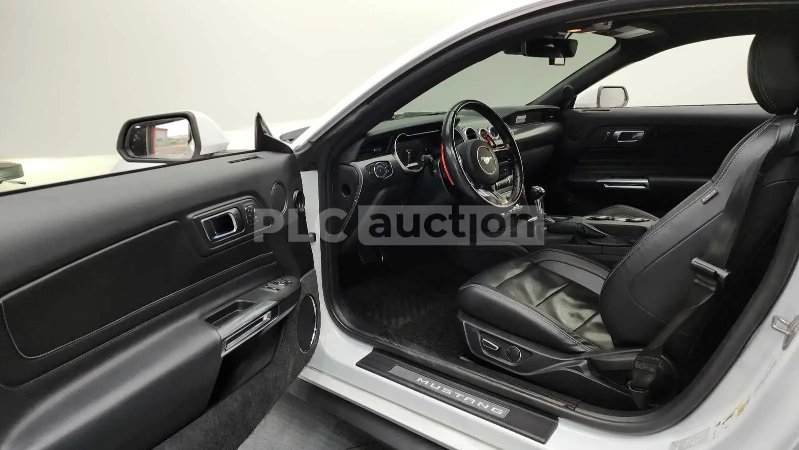 Ford Mustang GT 5.0 V8* Performance Pack 1* DIGITAL* КРАЙНА ЦЕН, снимка 14 - Автомобили и джипове - 54019317