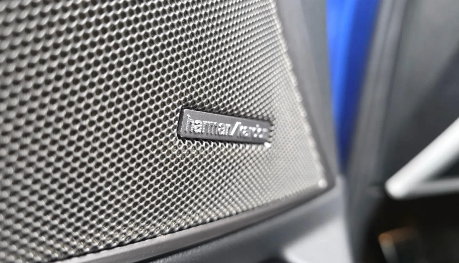 BMW M3 Competition* Head-up* Harman* Крайна цена* , снимка 16 - Автомобили и джипове - 54082282