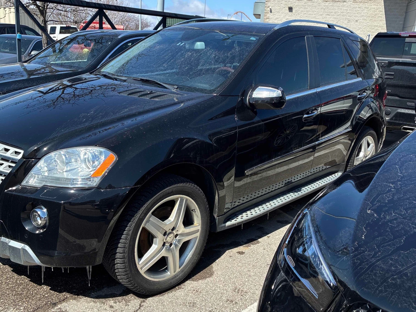 Mercedes-Benz ML 550 AMG ОБДУХВАНЕ PANO AIRMATIC БЕЗ ИНЦИДЕНТ , снимка 2 - Автомобили и джипове - 54138303