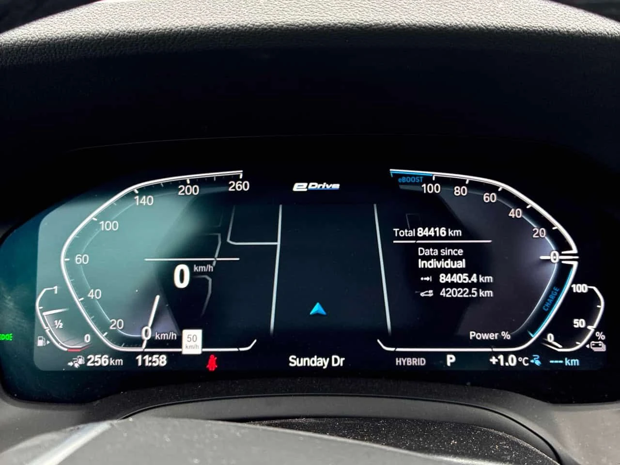 BMW 330 e xDrive/ШИБИДАХ/ОТ ПРЕДСТАВИТЕЛСТВО, снимка 8 - Автомобили и джипове - 54171642