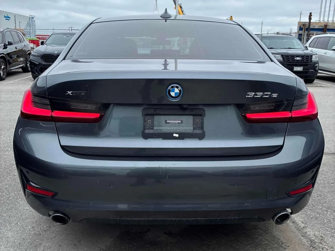 BMW 330 e xDrive/ШИБИДАХ/ОТ ПРЕДСТАВИТЕЛСТВО, снимка 5 - Автомобили и джипове - 54171642