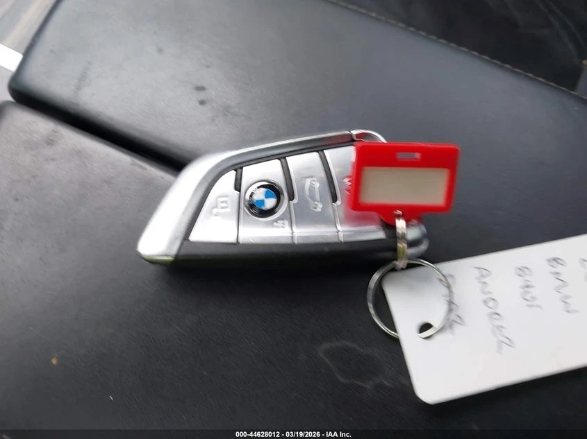 BMW 540 * DISTRONIC * 360 * HARMAN KARDON, снимка 16 - Автомобили и джипове - 54369054