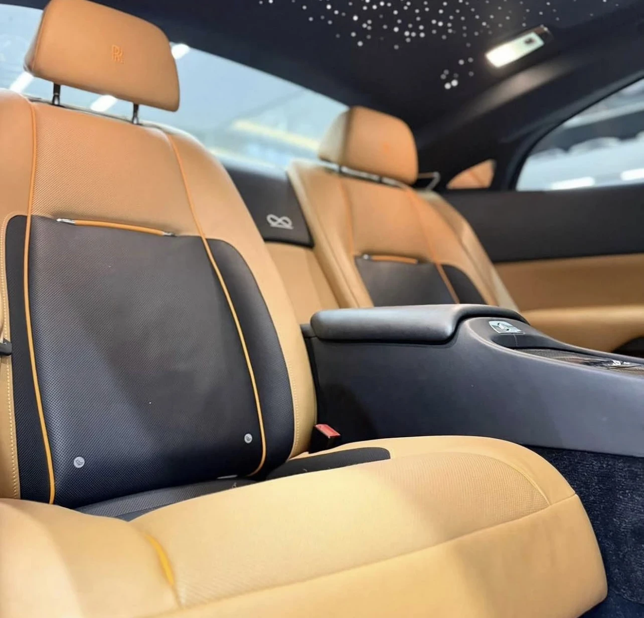 Rolls-Royce Wraith BLACK BADGE, снимка 9 - Автомобили и джипове - 54372540