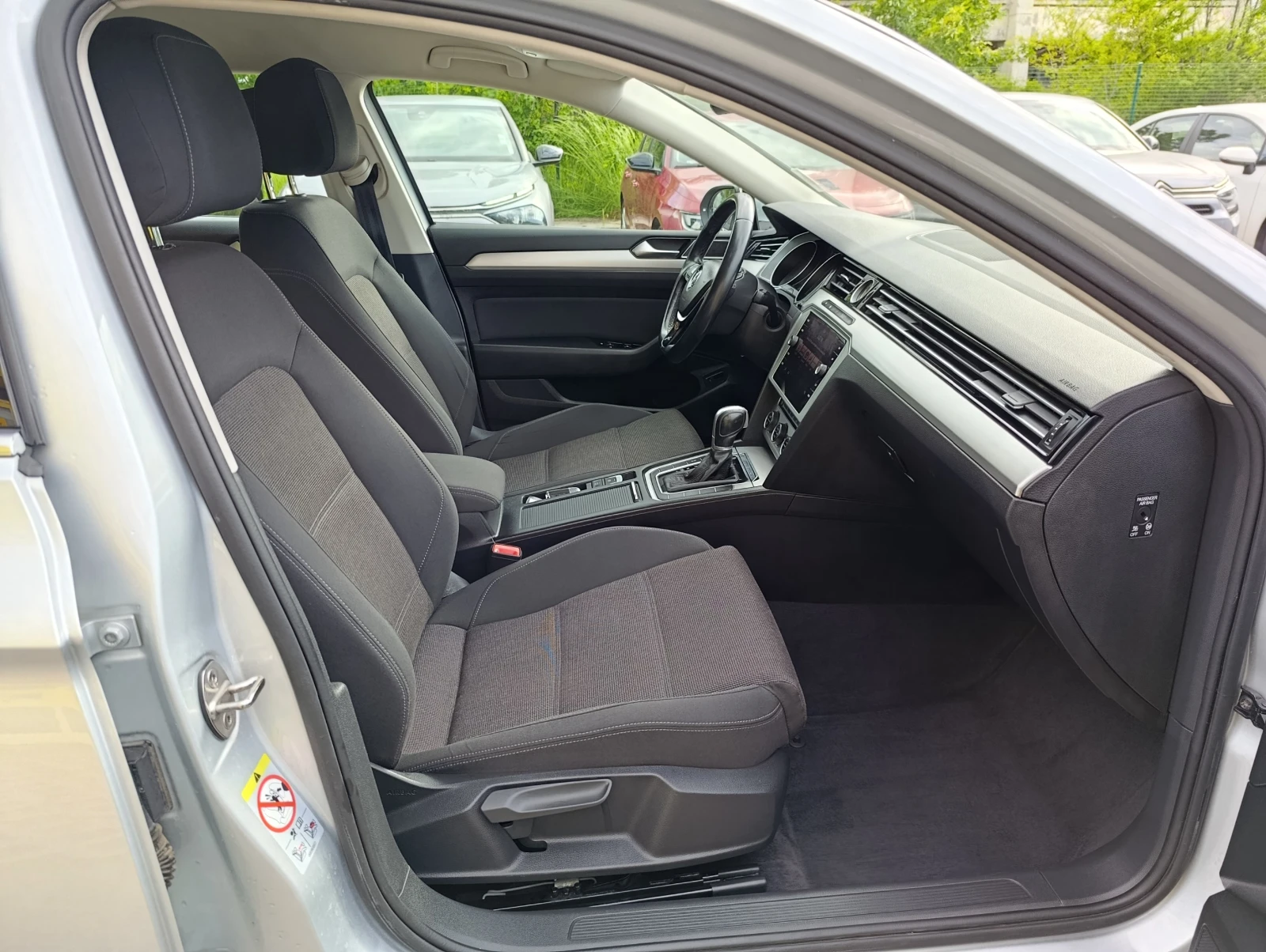 VW Passat 2.0TDI Comfortline, снимка 11 - Автомобили и джипове - 55794335