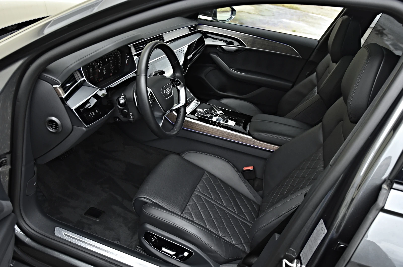 Audi A8 5.5 TFSI LONG FACELIFT* S-LINE* RS* DIGITAL OLED , снимка 8 - Автомобили и джипове - 54954877