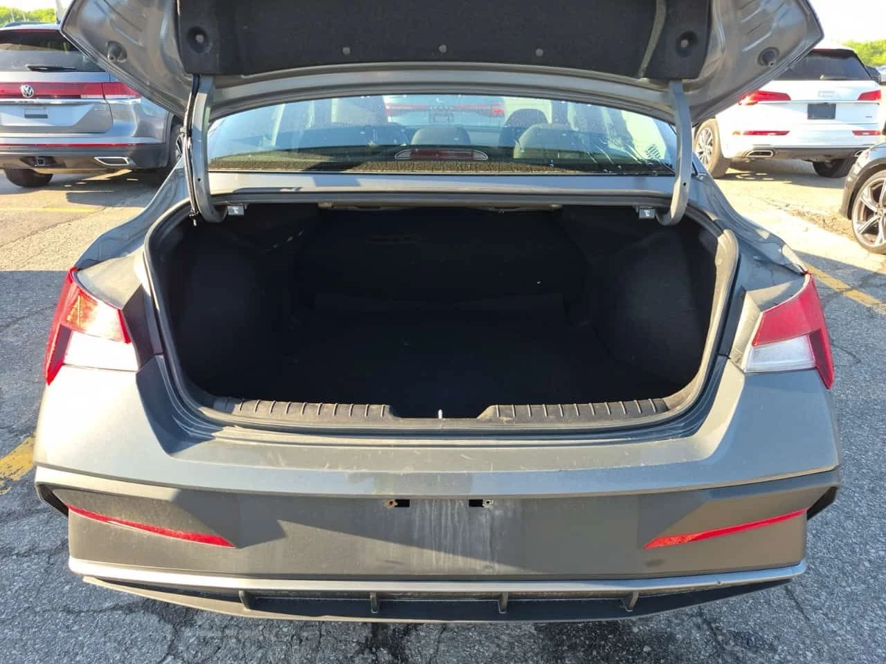 Hyundai Elantra * Preferred * DISTRONIC* ШИБИДАХ* ПОДГРЕВИ* , снимка 15 - Автомобили и джипове - 54958500