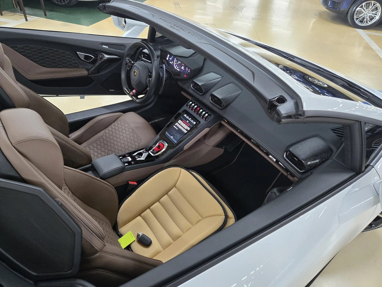 Lamborghini Huracan LP610-2 EVO* ������ ���� | Mobile.bg � ����������� 15