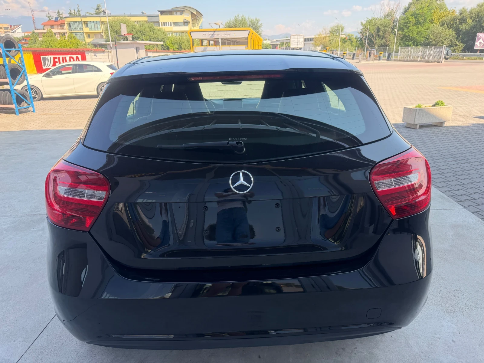 Mercedes-Benz A 180 1.2, снимка 5 - Автомобили и джипове - 55611329