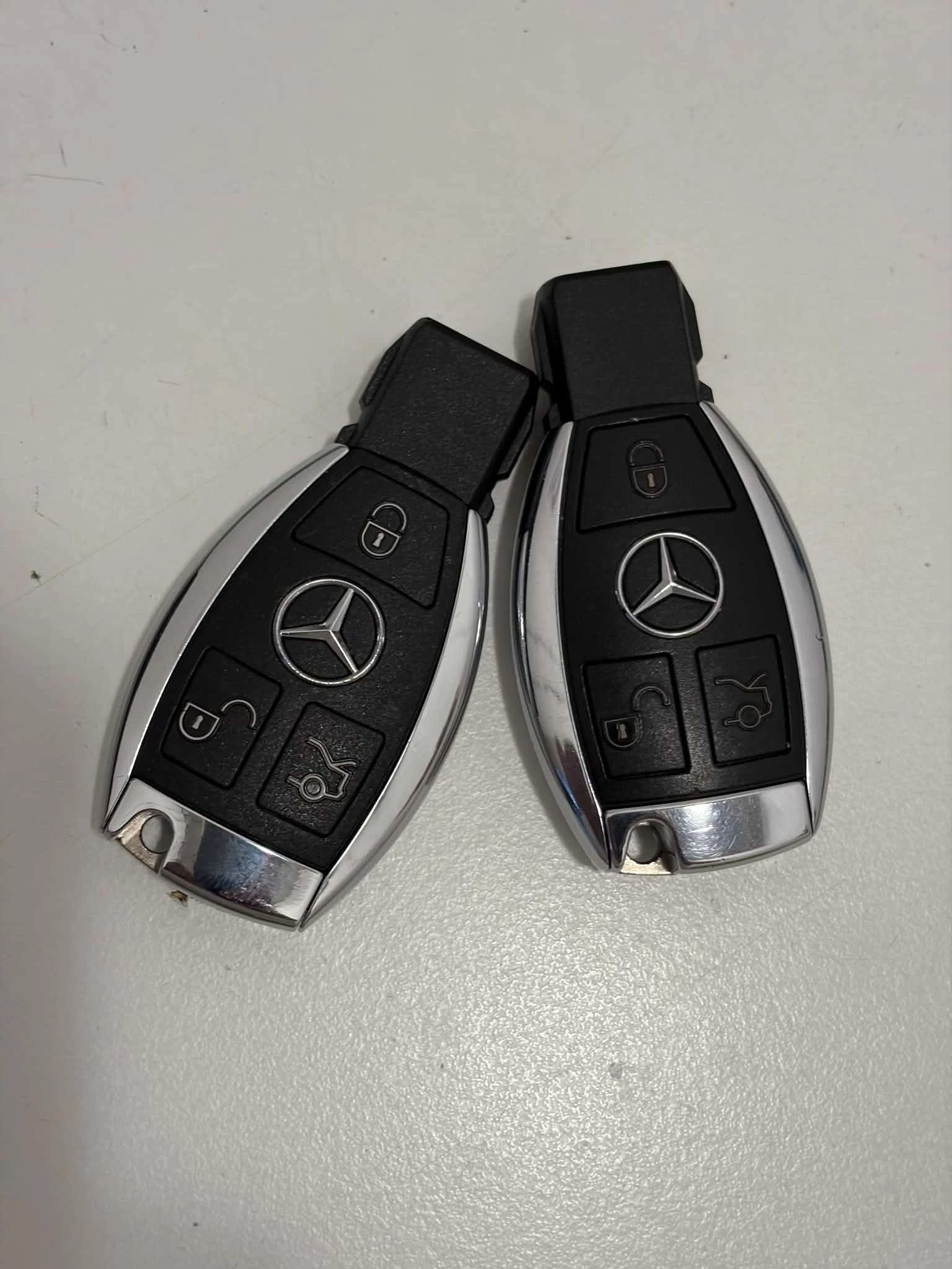 Mercedes-Benz E 220 AVANTGARDE, снимка 17 - Автомобили и джипове - 55676123