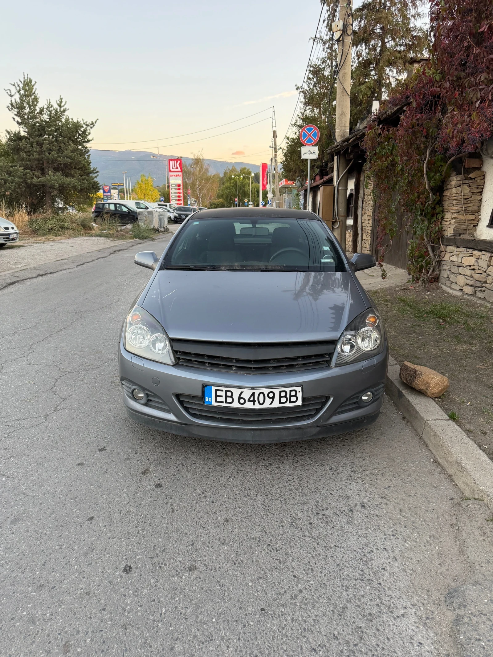 Opel Astra 1.9GTC, снимка 4 - Автомобили и джипове - 56007263