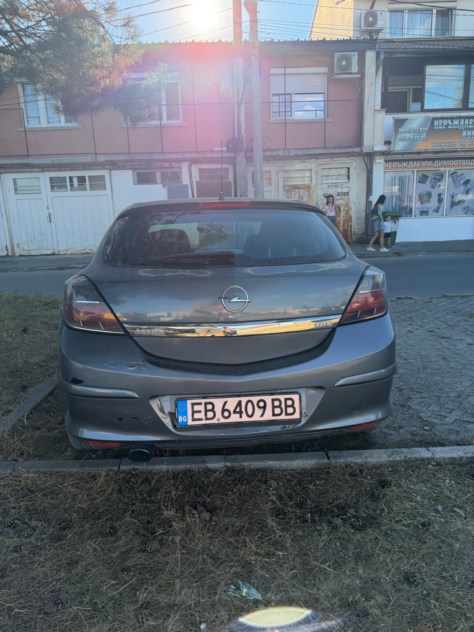 Opel Astra 1.9GTC, снимка 3 - Автомобили и джипове - 55931737