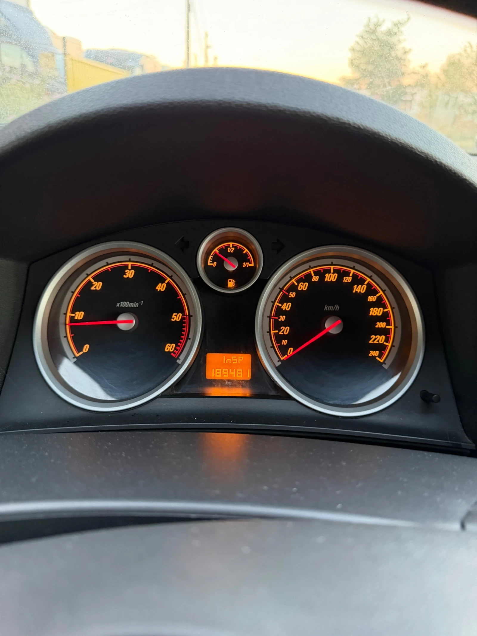 Opel Astra 1.9GTC, снимка 9 - Автомобили и джипове - 56007263