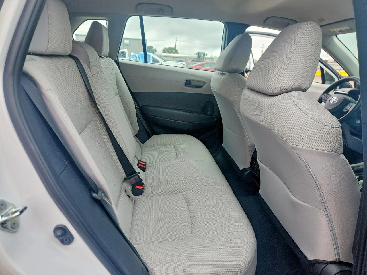 Toyota Corolla 2.0l Cross L, снимка 10 - Автомобили и джипове - 56075952