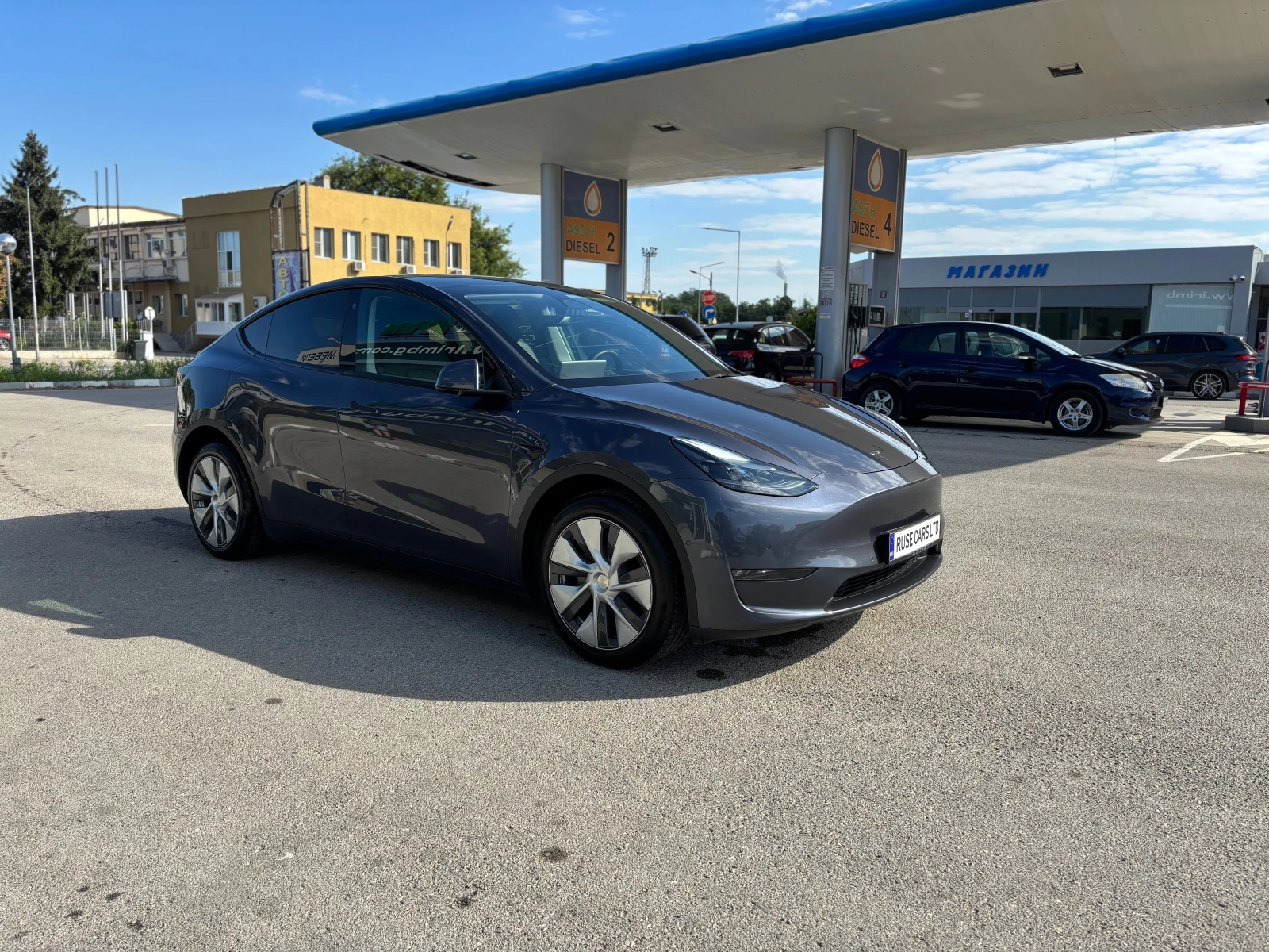 Tesla Model Y LR/4x4/Европа/В гарнция до 2030г., снимка 8 - Автомобили и джипове - 56111165