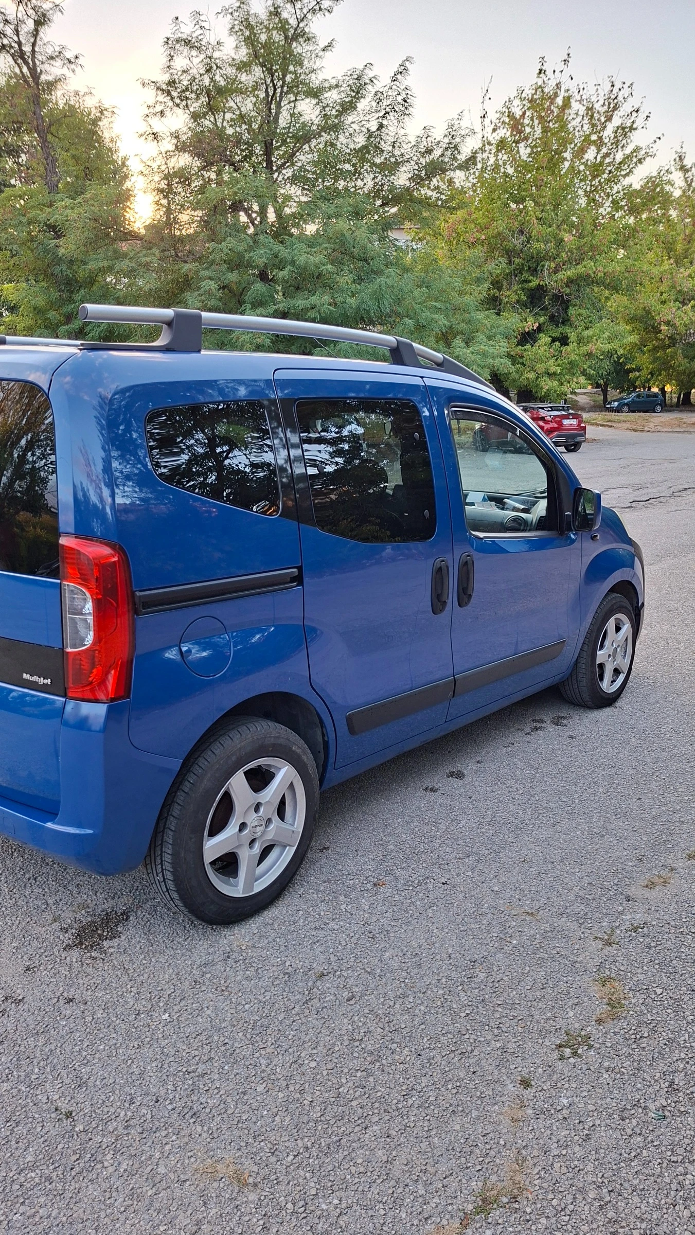 Fiat Qubo 1.3, снимка 5 - Автомобили и джипове - 56339608
